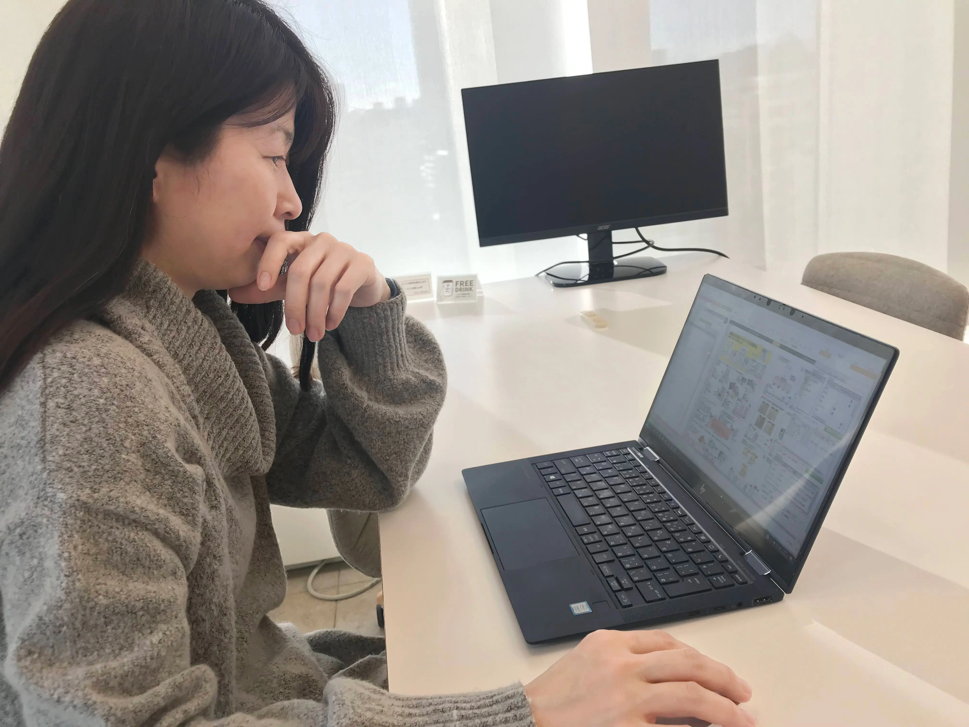 プラス株式会社の制作現場写真